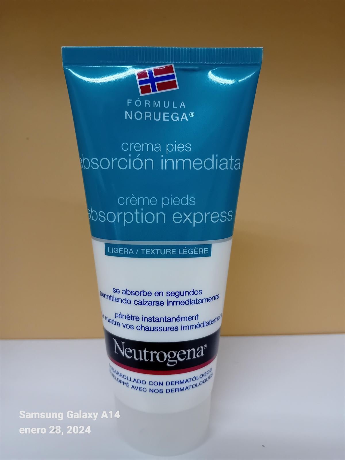 CREMA NORUEGA PIES ABSORCIÓN INMEDIATA 100 ML - Imagen 1